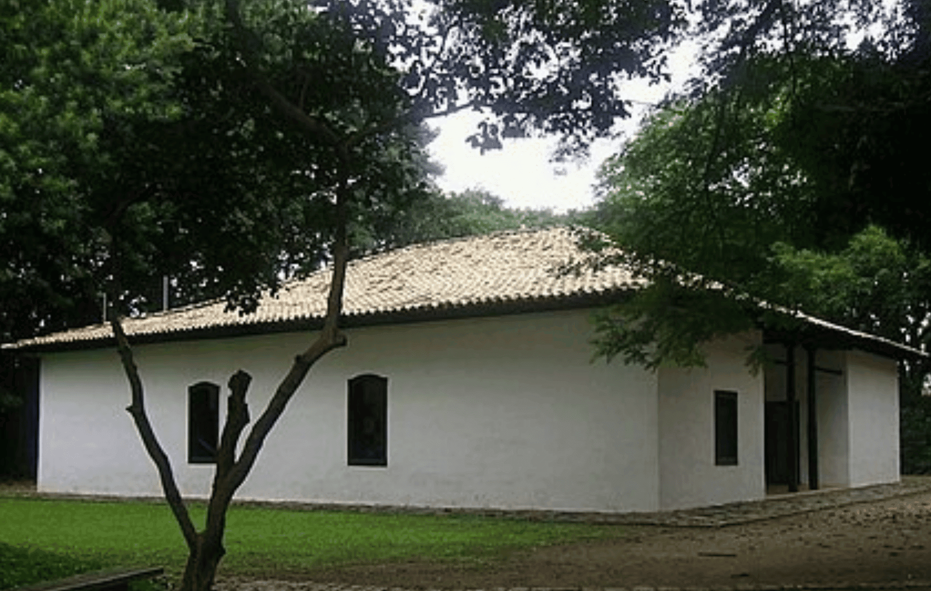 A Casa do Bandeirante é do século 17 e deu nome ao Butantã. Veja história, arquitetura, os dois tombamentos, endereço e como visitar de graça.