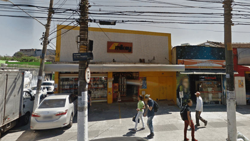 A Mikey Livraria e Papelaria é uma loja localizada na Avenida do Rio Pequeno, no bairro Rio Pequeno, região do Butantã, em São Paulo.