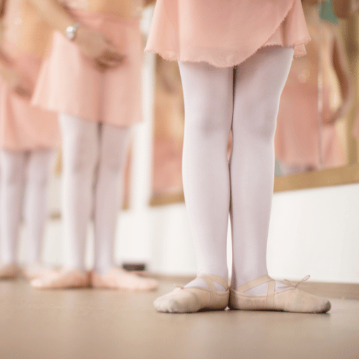 Quem procura escolas de dança e ballet no Butantã encontra diferentes opções para crianças, adolescentes, adultos e também para quem quer começar a dançar sem experiência anterior.